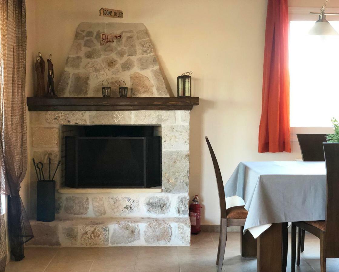 Country house Filoxenos Estia-houses *